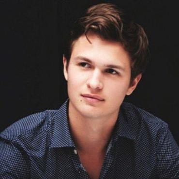 just reminding you that you have an Ansel Elgort follow, congrats and smile beautiful ☺ | @1975hawn @shawnftansel