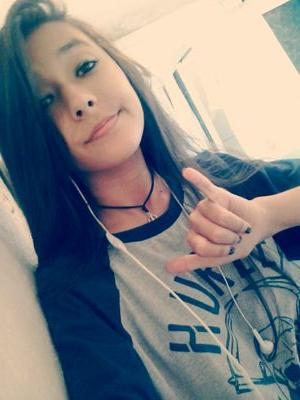 Ela só quer mais uma dose de amor '♪❤