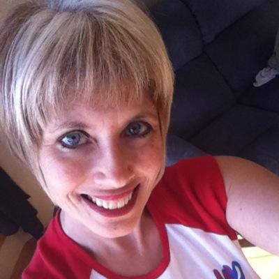Health & Fitness Coach, Married mama of three young adults 3 Learning to live with Rheumatoid Arthritis by improving my fitness and nutrition habits. Follow @
