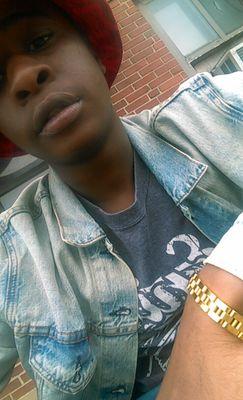 V.I.P Quiny Duse off the Fithy's R.I.P Grandaddy Life is what you make it Y.O.L.O DuseBlxkk ♿K Blatt