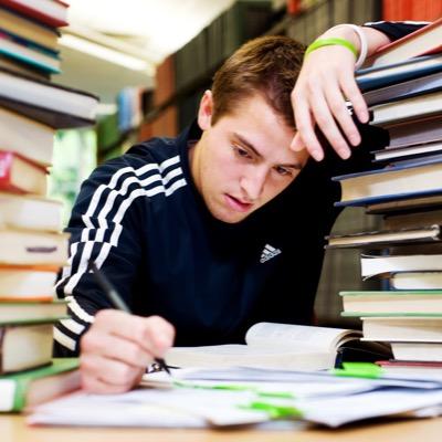 Tweeting relatable problems of the life of a high schooler. I follow back.
