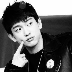 Follow @chnyeollss instead this acc pls. Follow @chnyeollss or unfollow:(
