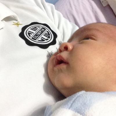 Felizmente casado, padre de 4 hermosos ninos, medico cirujano.. olimpista enfermo!