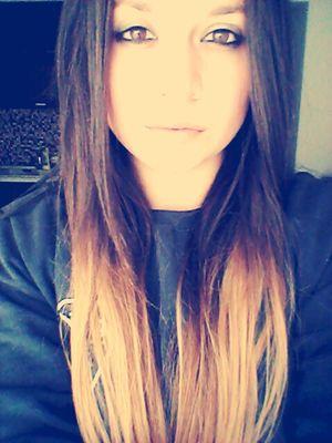 hey:* my name is anatoli and i'm from greece*O* follow me&i will follow back^-^     P!nk's fun ♥ Jessie j. ♥ Demi lovato ♥ Justin Bieber ♥