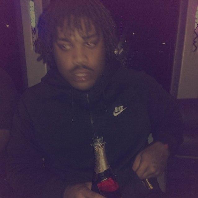 Im Just a 6mile crook, smellin like Kush.
