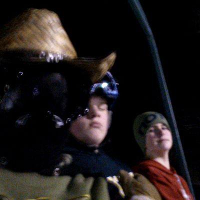 AndrewElse12's profile picture. skiing