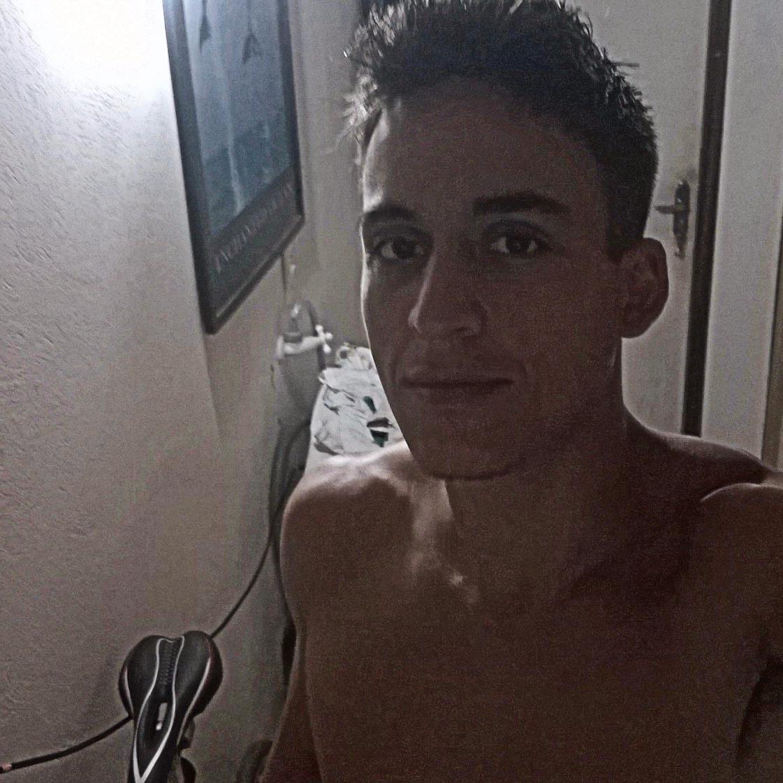 Se fosse pra ficar em um mundo Onde apenas existe uma escolha ... Viver intensamente o Fim