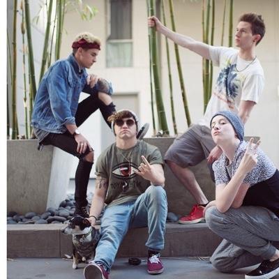 http://t.co/RewkWolLjR. ⬅️Vote for trev --- Just a girl with a huge obsession over o2l!! ❤️Even if they are not a yt channel any more #youtubefordayz