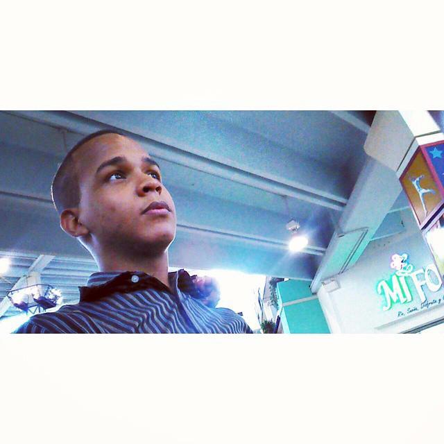 OsmelTT's profile picture. Dios es mi guía | Siento Pasión Por El #DiseñoGráfico y el #Béisbol | Técnico en Informática | |Estudiante de Ing. en Sistemas | Instagram ► osmelsg18