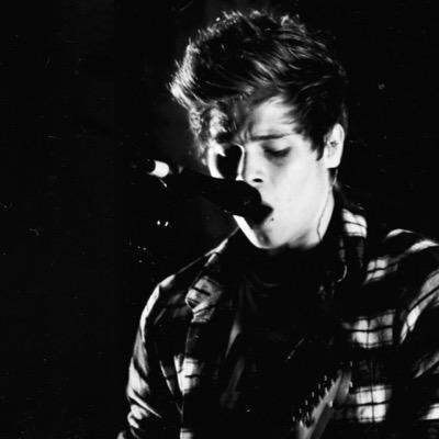 so dont fall in love, theres just too much to lose