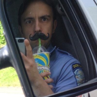 29, Stoolie, Paramedic, beer league hockey, Boston sports, I stop bad things from happening to people.....sometimes.