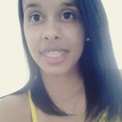 Não prenda, não aperte e não sufoque. Porque quando vira nó, ja deixou de ser laço. ❤