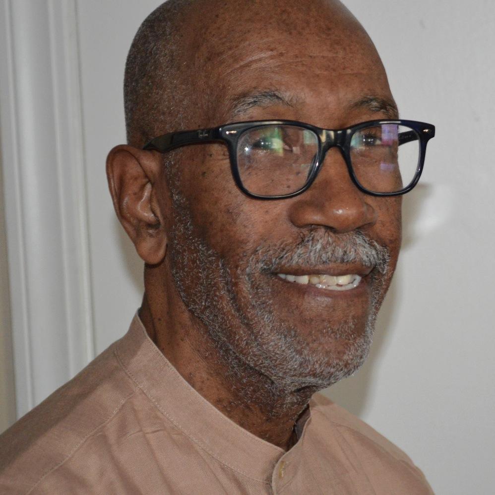 tmshakoor's profile picture. Let me be of service to you