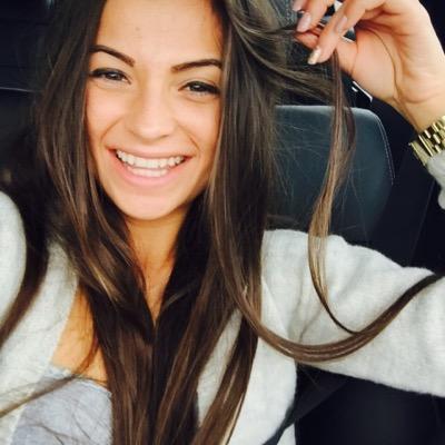 AlexaPraji's profile picture. 