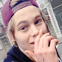 spcnkings's profile picture. looking for a daddy