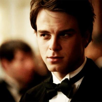 Relax Darling|badass mikaelson|unclaimed|20|straight