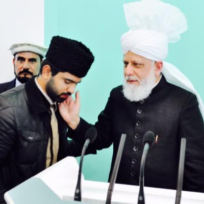 Missionary/National President of AMJ Mayotte | Student of Knowledge | Muslim by Nature | Poet | UK has a special place in my heart.