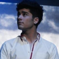 hey please follow @cuddlxyziam :) thanks