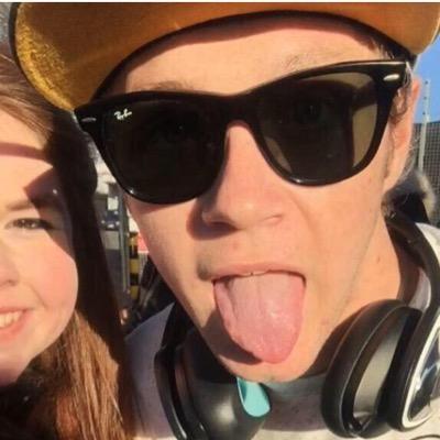 teddyboynarry's profile picture. 