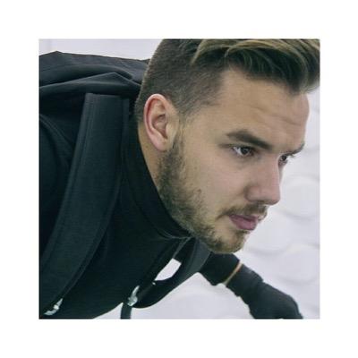 cakepopmikey's profile picture. aye