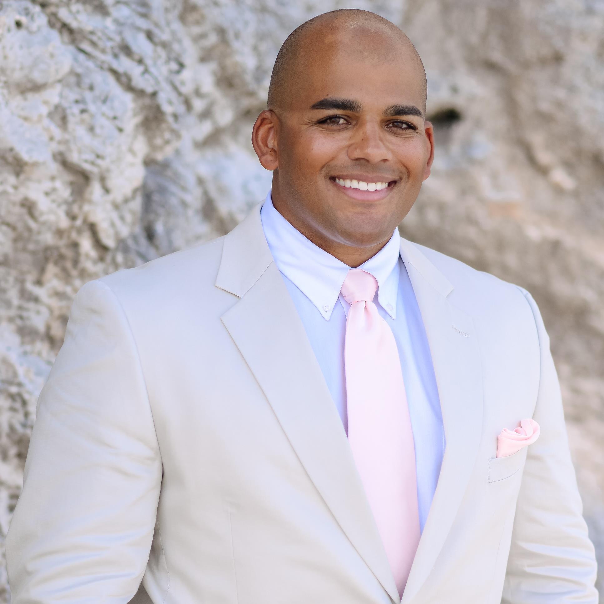 Nate_tweetz's profile picture. Coach, Family Man, Avid Sports Fan, USF Alumi. Trust God...GO BULLS, BUCS, RAYS & MAGIC!!!