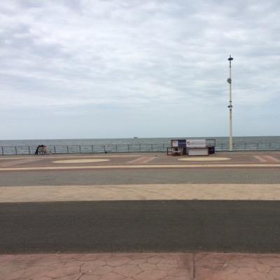 HakmiOmar's profile picture. يارب أنت وحدك من تعلم ما يخفيه قلبي ف يارب أبعد عني جميع ما يؤلمني و أسعدني بما تحب يا الله