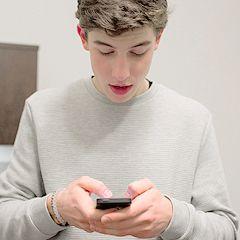 Eu so queria saber o que era a tal de Magcon olha o que deu... me apaixonei por 11 meninos e 1 princesa ✖
