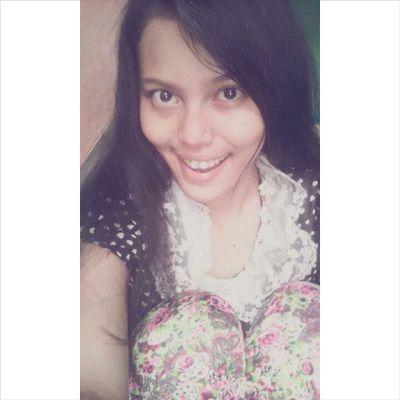 wiwit | 15 Januari 1996 | Basket | @gilangjulian93({}) :* ||  Mypin 535a16f9 :)