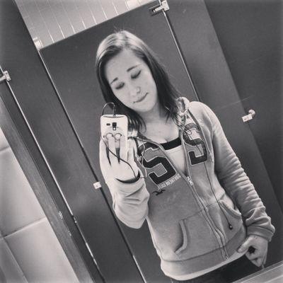 iverson_sage's profile picture. In Ä Rëlätiönship With: Ëthän Dulitz.          Täkën: 5/22/15