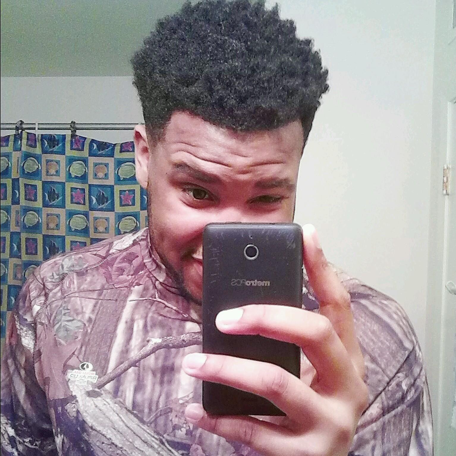 I just wana be a success story because where im from alotta people dont make it. #FMOI: @swaaggyy__d Shreveport #6'3
