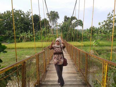 nuricilik's profile picture. menjadi diri sendiri itu indah..