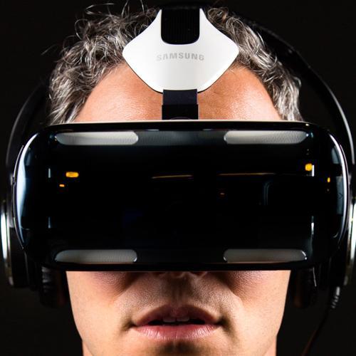 studying from Billy Blue, Sydney, the emerging technology of Virtual Reality.