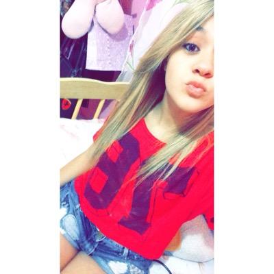 Até para ser flor precisa de sorte,umas nascem para enfeitar o dia,outras a morte..
