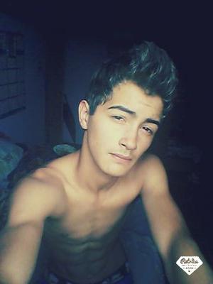 neneeh (: