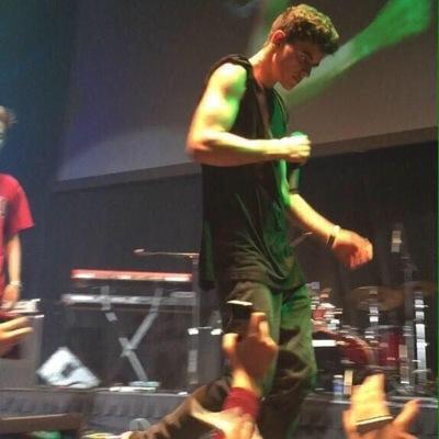 FOLLOW @SPECIALDALLAS FOR A FOLLOW FROM JACK & JACK AND MERCH, ((MUST TURN ON HER NOTIFS))! ❤️