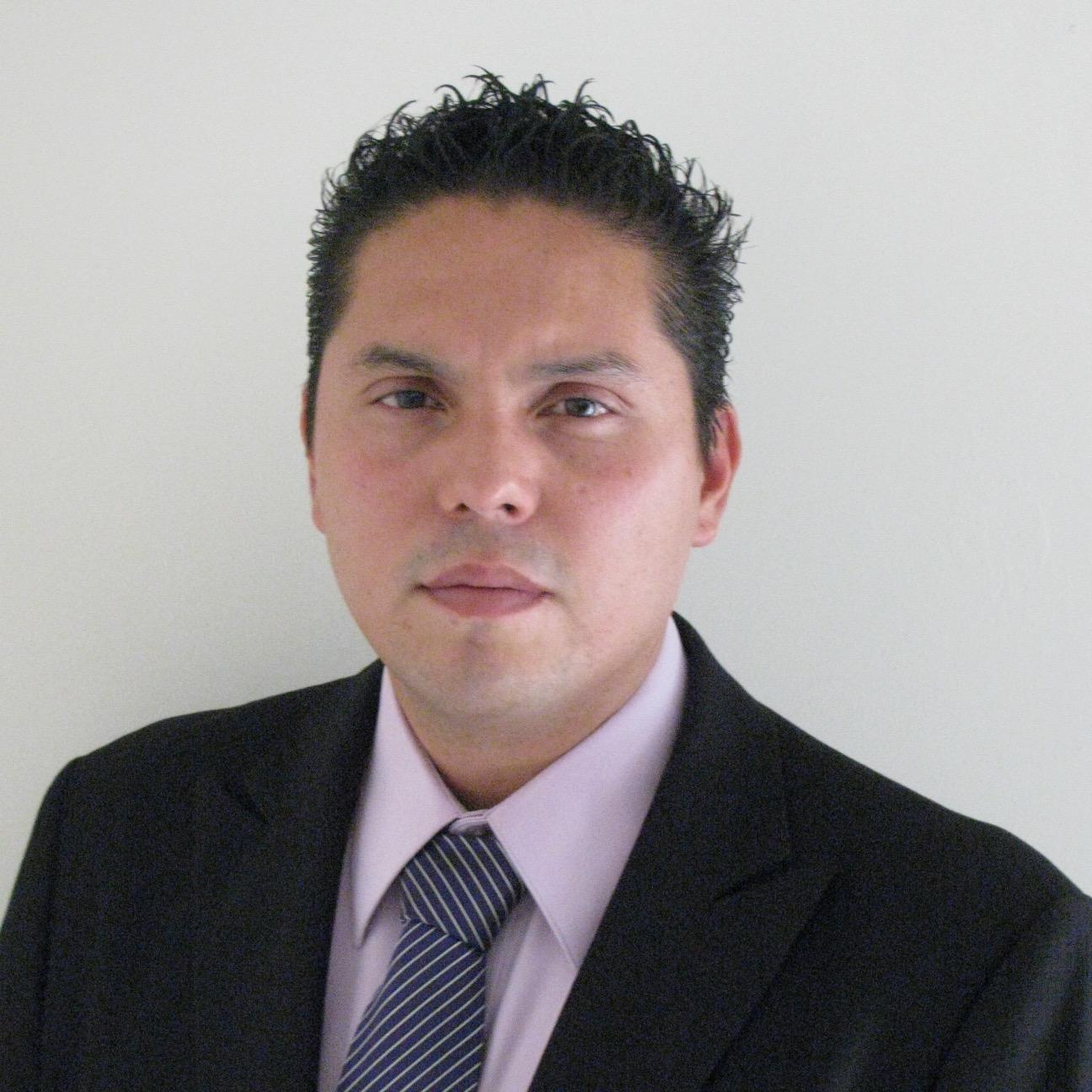 Nos especializamos en brindar soluciones integrales en el campo de la alimentación corporativa, industrial, institucional y social.