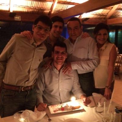 celes54's profile picture. Soy ariano naci 14 de Abril del 1954