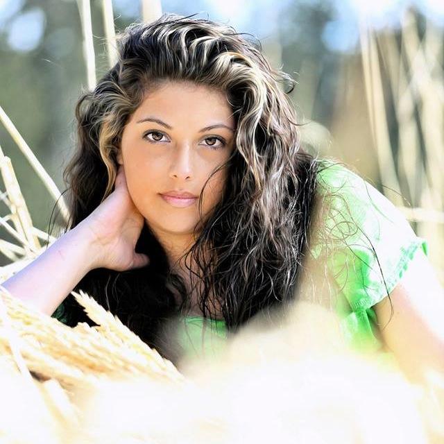 Lunabellonyx's profile picture. Saturdays are for adventures; Sundays are for cuddling