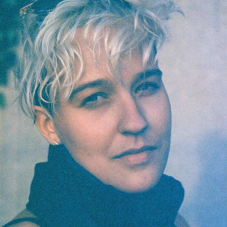 I'm Olivia, founder of STARSHIP Event Production. Empowering audiences—for brands, performances & business incubators. Design, adventures & impact matters