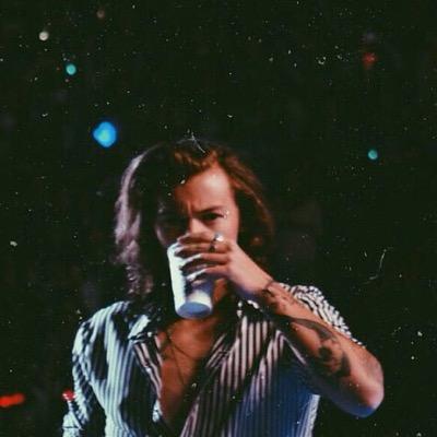 free follow from @onceuponalanap , also can you be a doll and rt , fav and tag the links below ?
