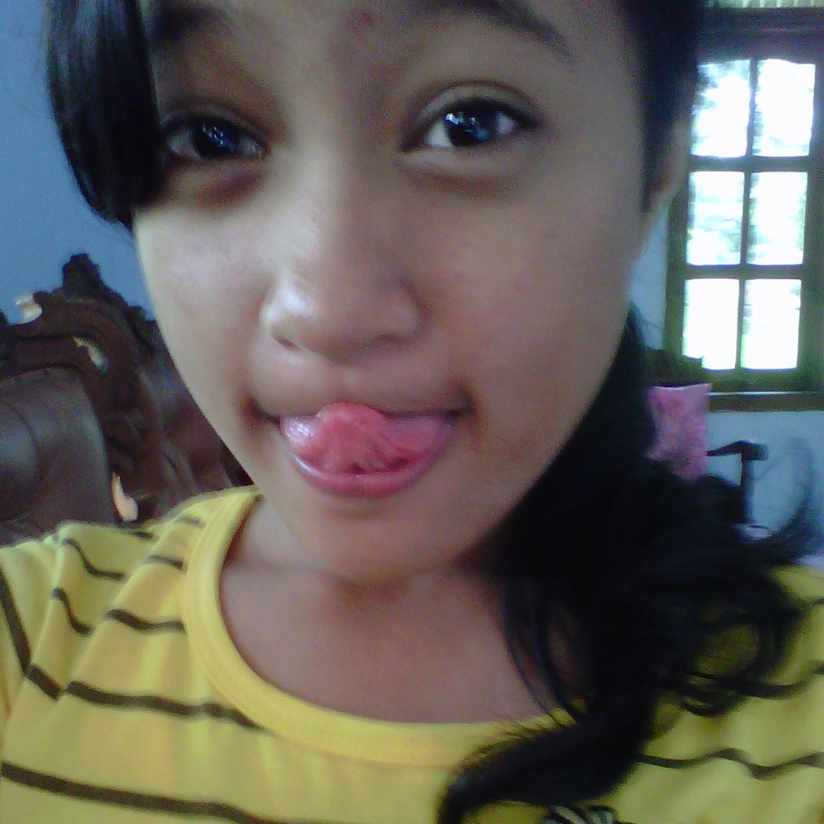 Cynthia_Swastika_Rakha_Siwi || Junior High School 2 Baturetno || 03 juli 2001 || kamu seperti jalan batu lor , bnyak polisi tidur dan itu sangat menyebalkan,