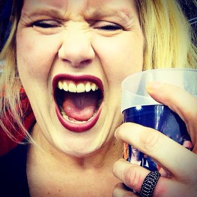 Jusnørd og feminist. Twittrer søtt, salt og syrlig om hockey, fotball, rock 'n' roll, tech, jus og livet generelt. Twittrer for egen regning. Hørt det er lurt
