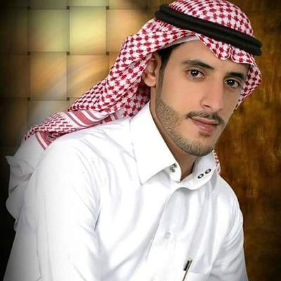 ‏‏سالوني ذات مره لمن تكتب تبلم لساني ودمعت عيني وادرت لهم ظهري ورحلت كان سوالهم مولم@ أكتب لفتهاه غابت عني@ من مخيلتي 5/5
