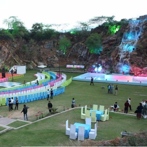 A Venue for unforgettable events resonating with Music & Dance. A Perfect place for Wedding, Receptions, Birthday Parties, Corporate Event, Picnic & much more..