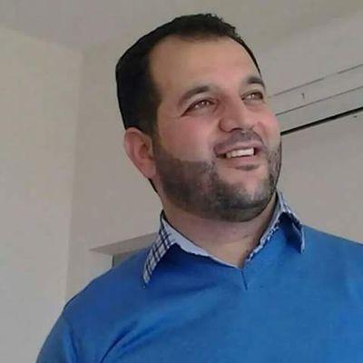 سامح واعفو وتجاهل وغض الطرف وبادر ... لأنك يوما ما ستعيش وحيدا بين جنبات قبرك .. ولكنك لن تموت من ذاكرة الايام والناس من حولك