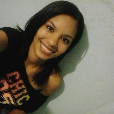 Gosto de musicas, livros e filmes de terror...Mas sem dispensar uma boa diversão...