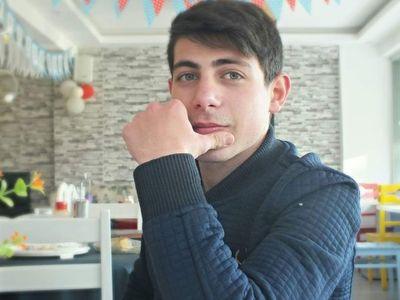 pasa19210's profile picture. 