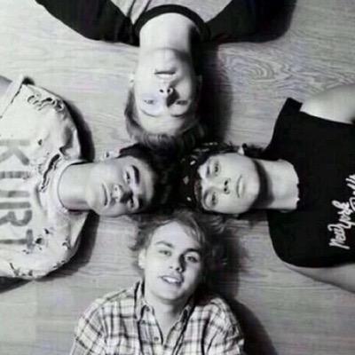 Remember that time Luke called Calum daddy af / 5SOS = The Only Reason / Youtube Account - @slay__youtubers / Insta - cashtoningmuke / Band|4 / Jayde + Britt