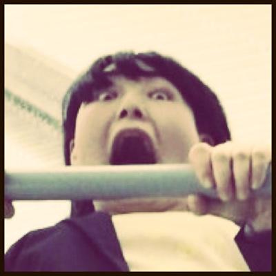 詩芸術家、、、とは言いつつも、つくればつくるほど、やればやるほど、どこまで行っても私です。 ●オリジナルグッズ販売 https://t.co/rTbjeSmxTw ●LIVE https://t.co/COw1u73c7R