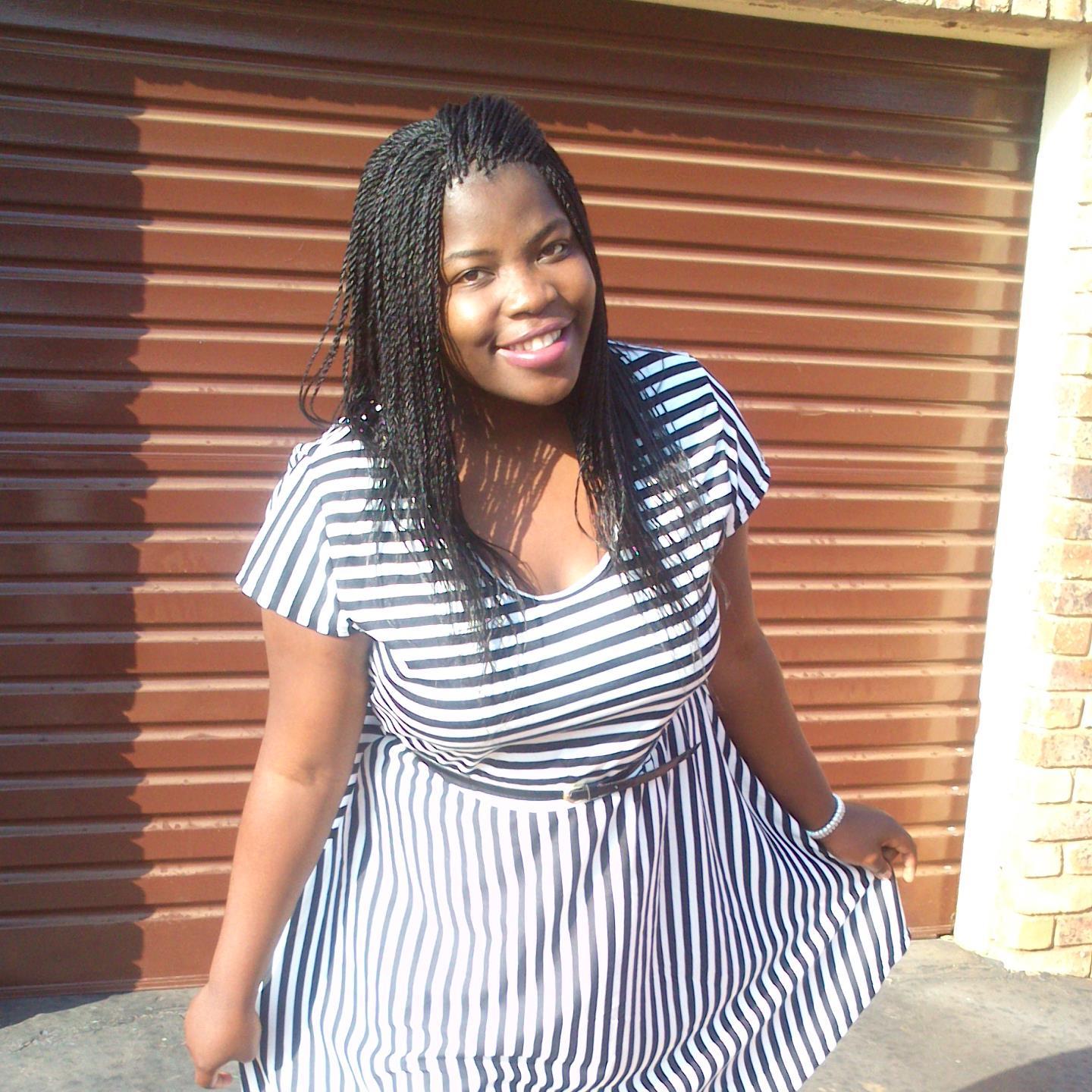 Pfunziee's profile picture. 